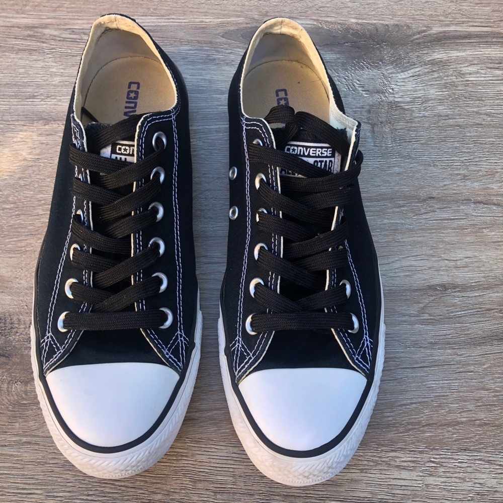 Converse Size 9